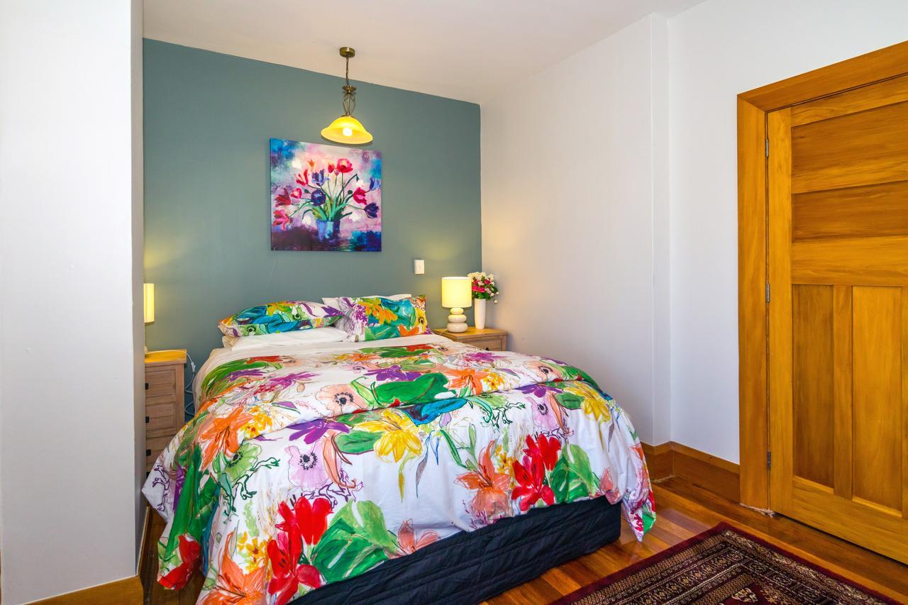 The Sanctuary & Free Breakfast Timaru